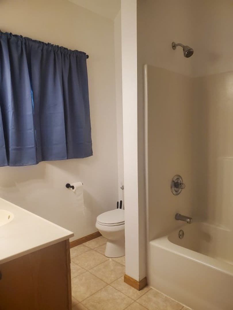 Pillager House: 1009 Shady Hollow Rd #4