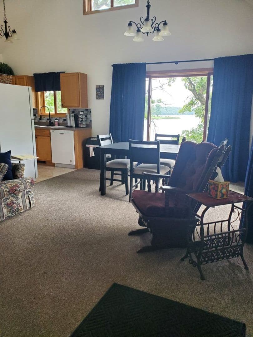 Pillager House: 1009 Shady Hollow Rd #4