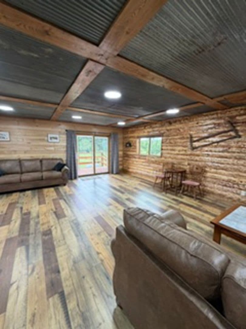 Pequot Lakes House: 9170 25th Ave SW