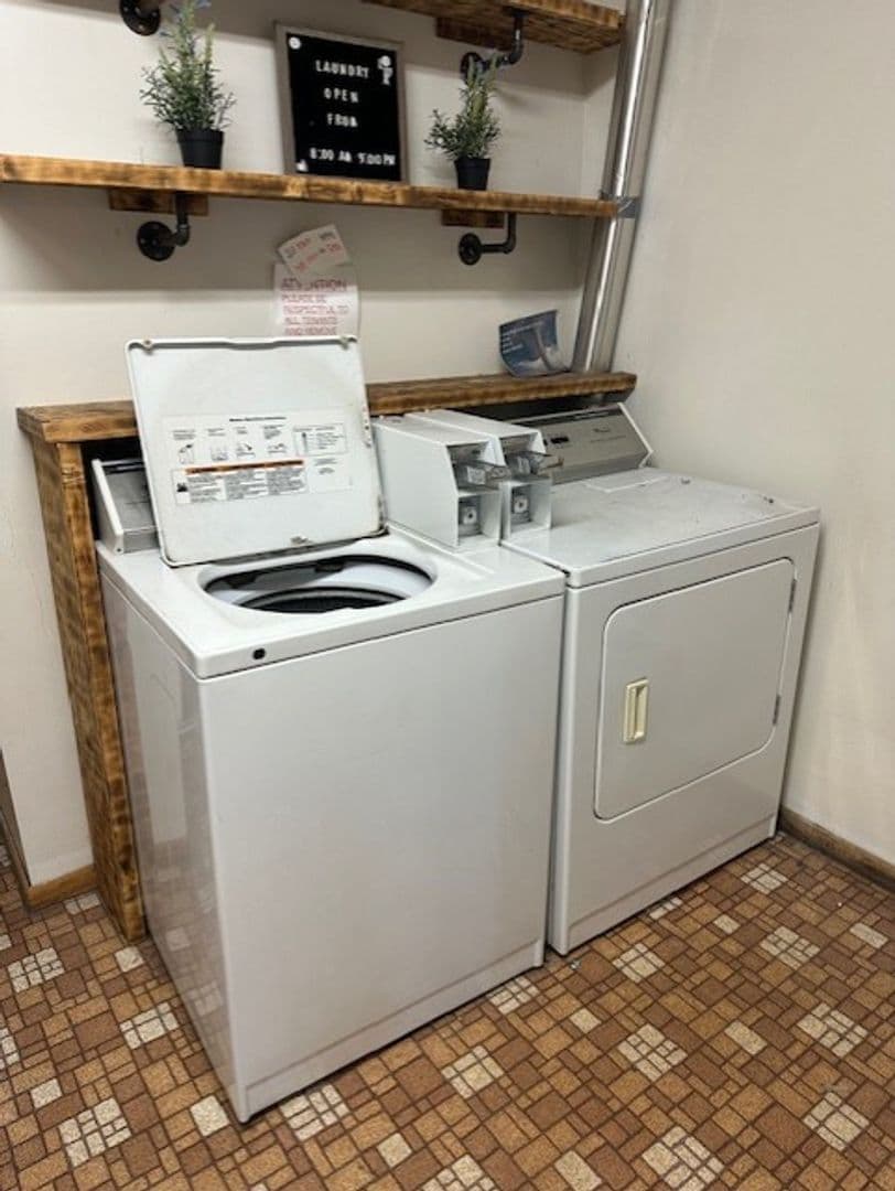 Ironton Apartment: 100 4th St