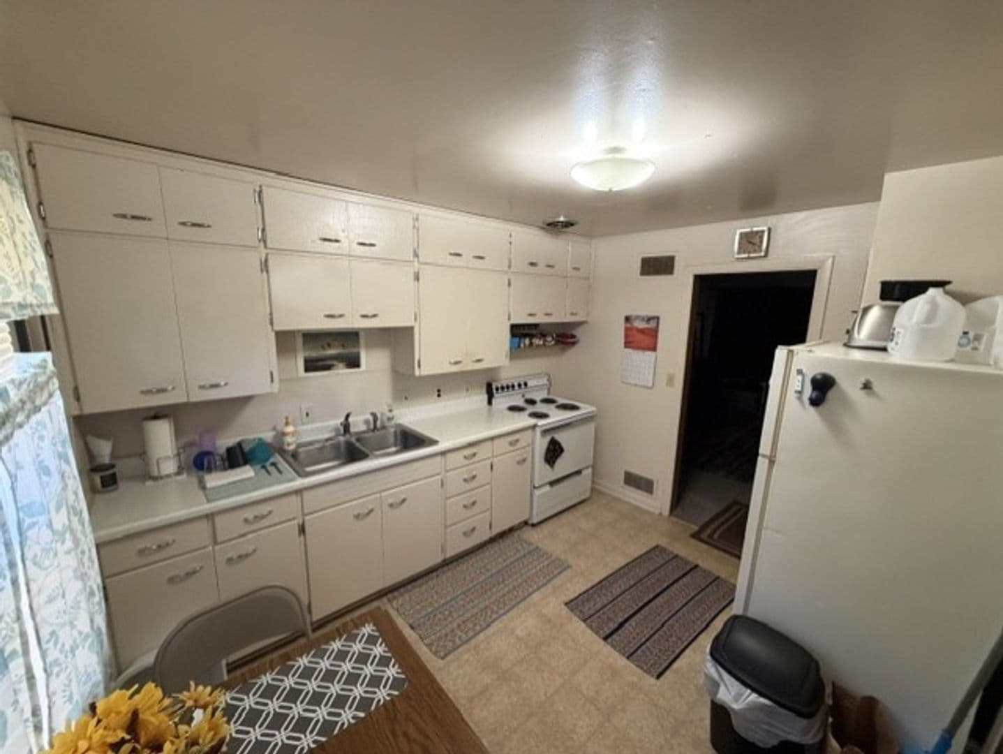 Brainerd Apartment: 922 Broadway St