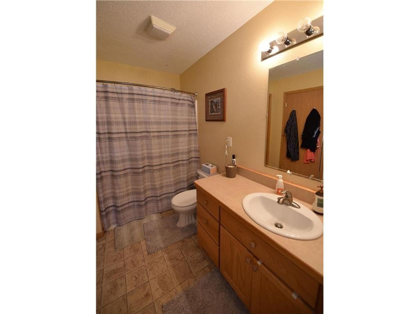 Pillager Apartment: 12858 Woodfern Lane