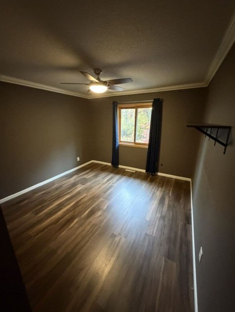 Brainerd House: 6078 Pine Beach Rd