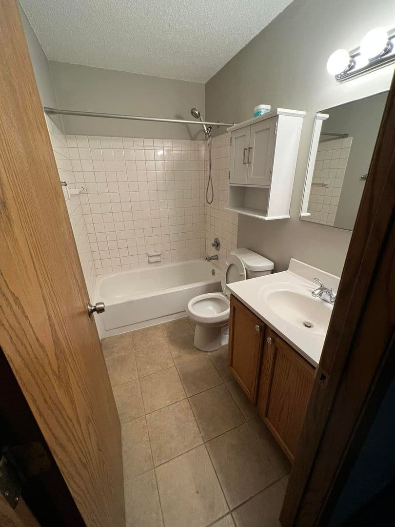 St Paul House: 1409 Farrington St