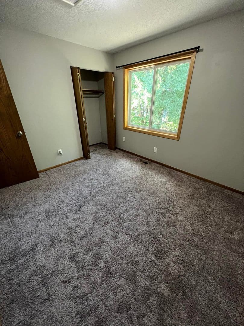 St Paul House: 1409 Farrington St