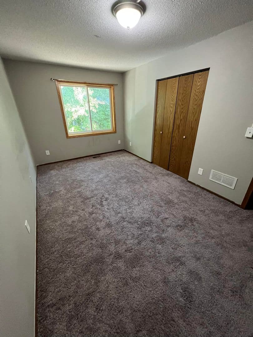 St Paul House: 1409 Farrington St