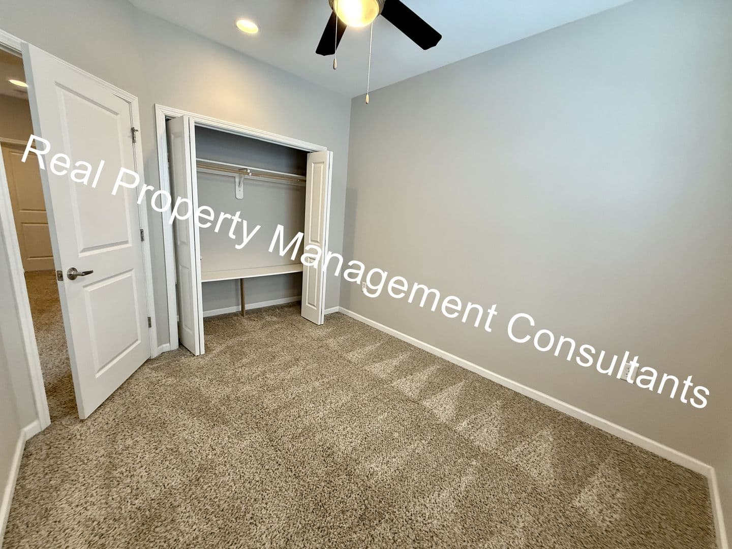 Overland Park Townhome: 7878 W 158th Ct