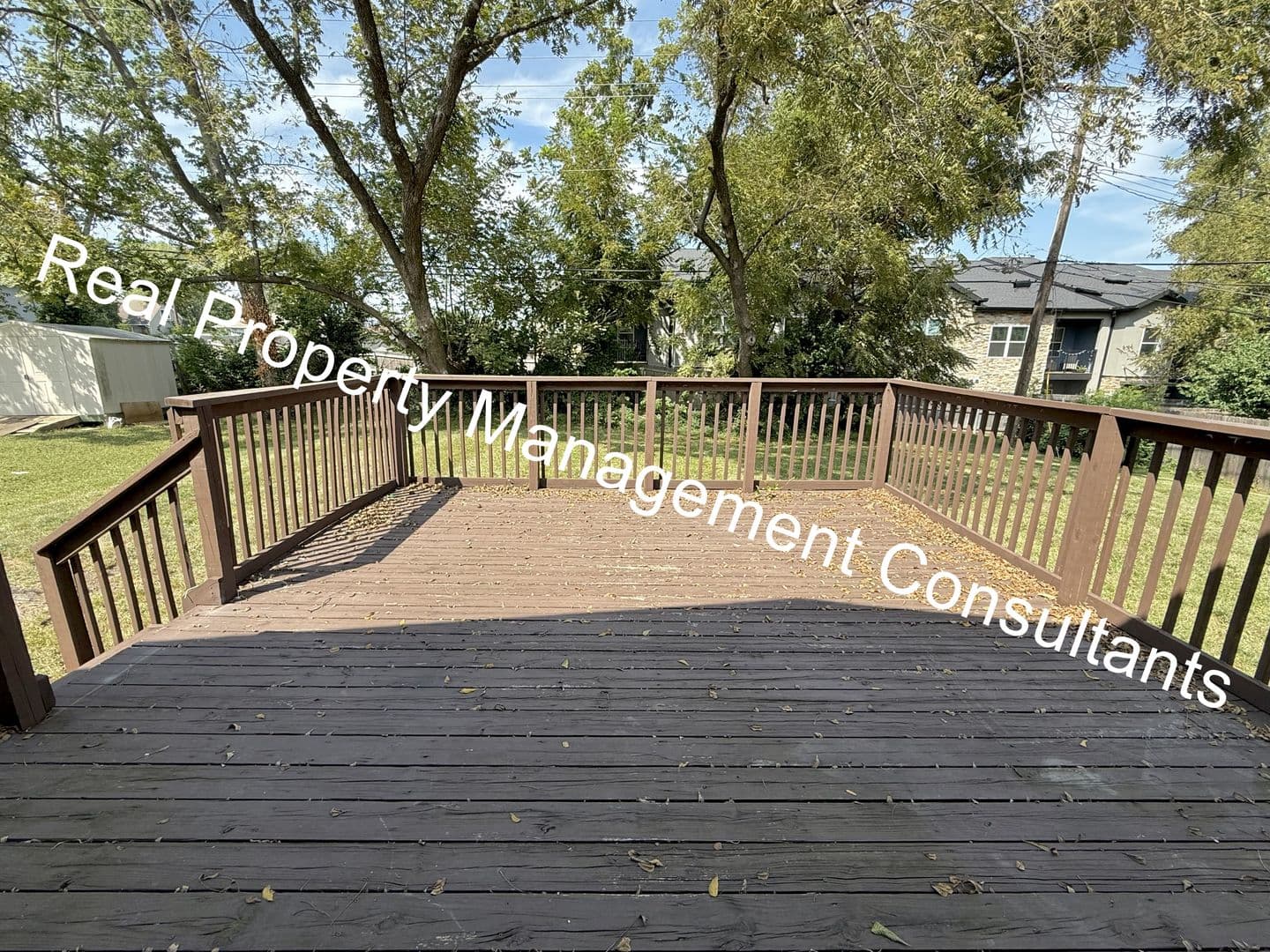 Olathe House: 1108 W Elm St