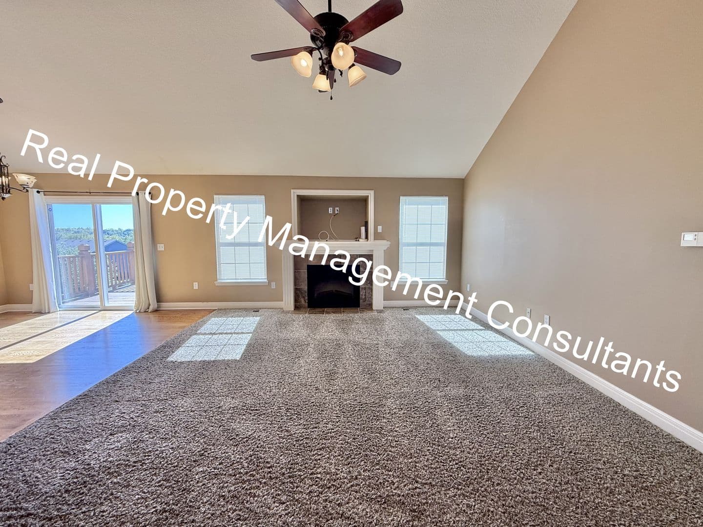 Weston House: 17948 Sunrise Dr