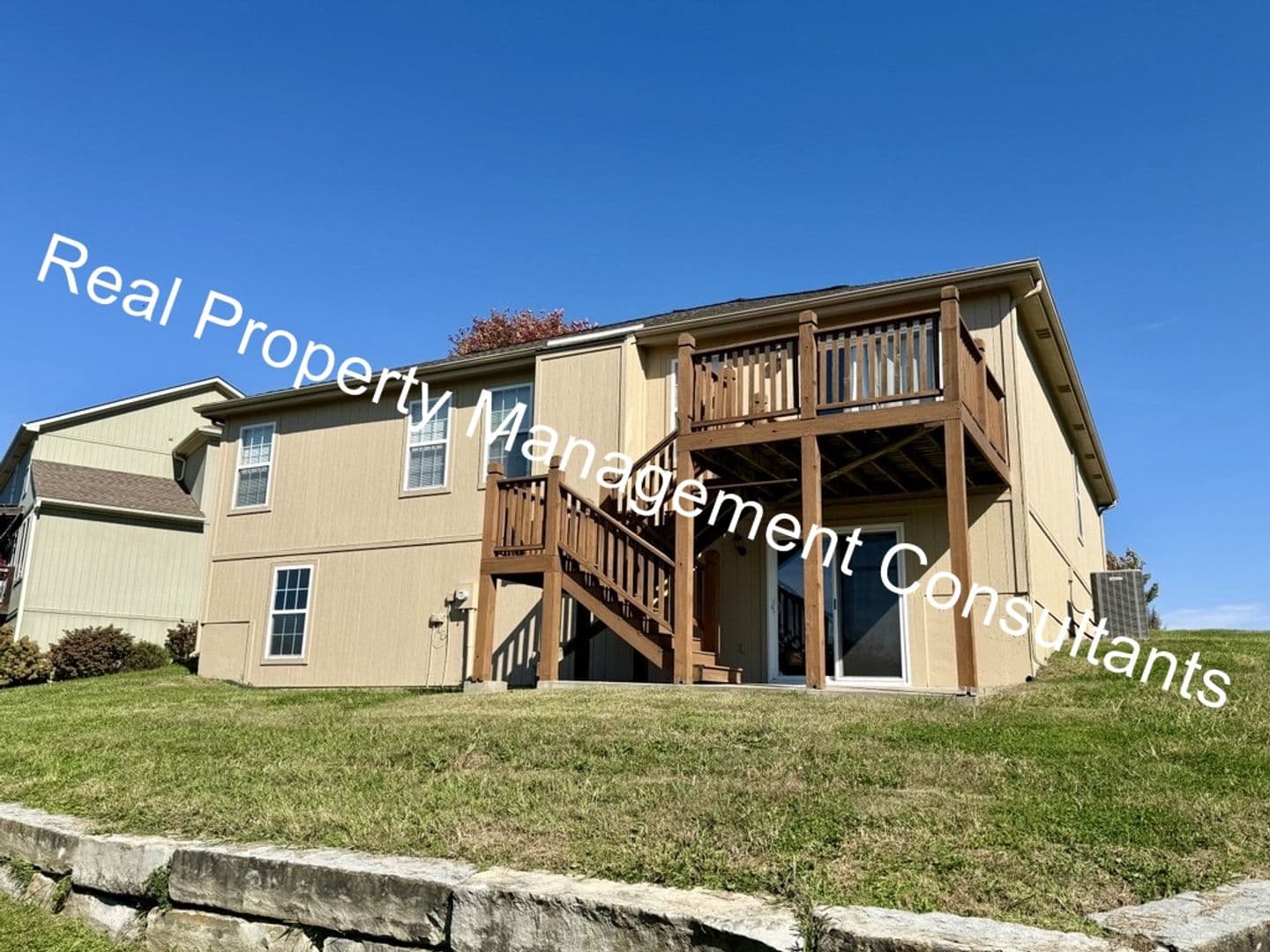 Weston House: 17948 Sunrise Dr