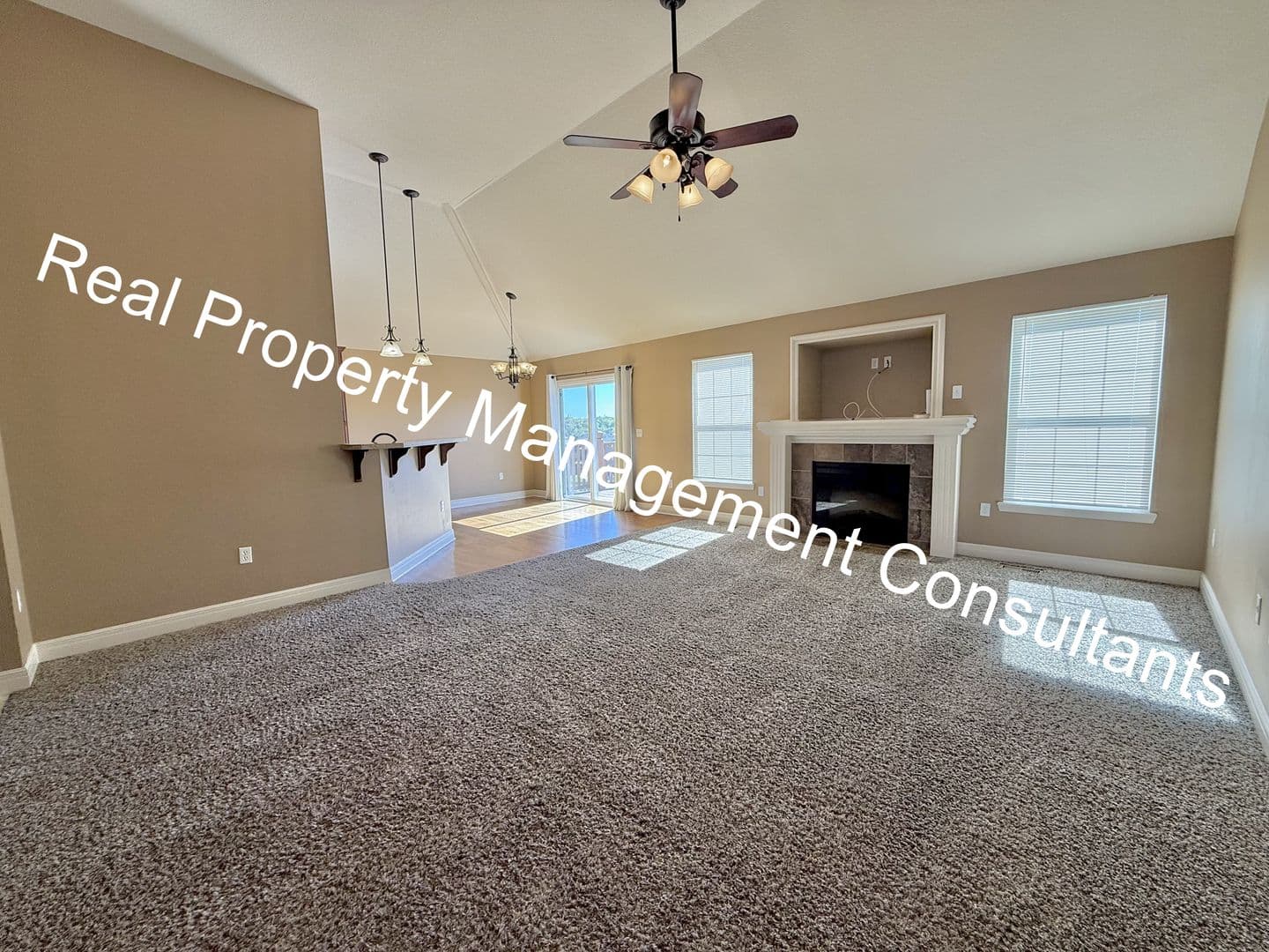 Weston House: 17948 Sunrise Dr