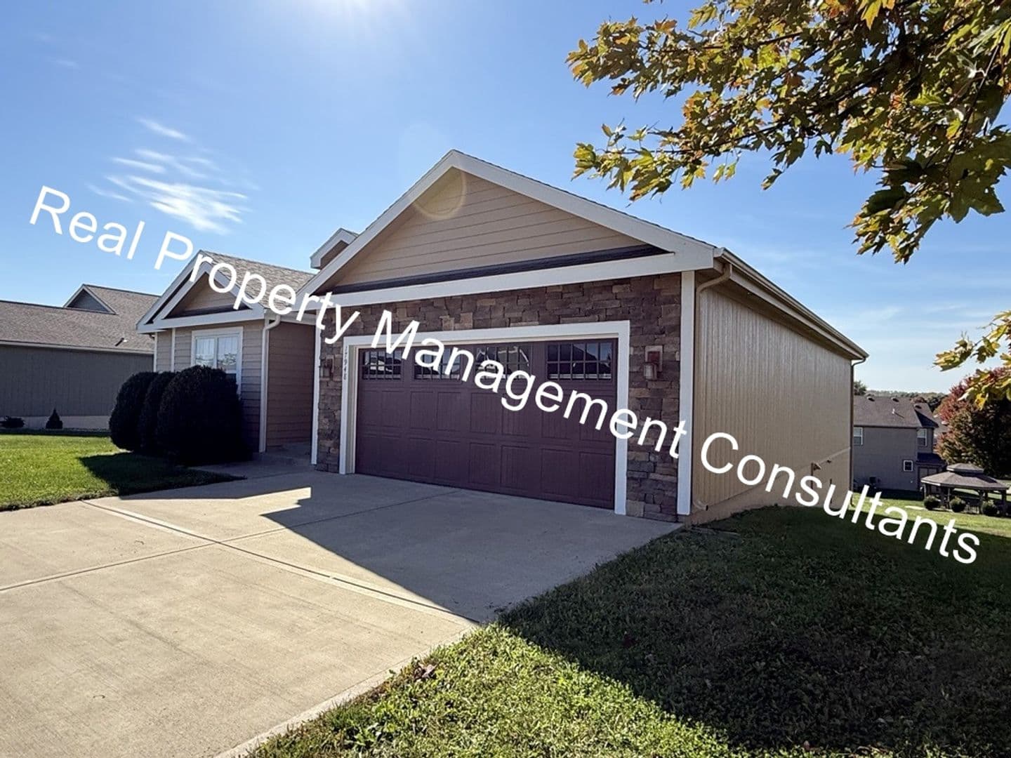 Weston House: 17948 Sunrise Dr