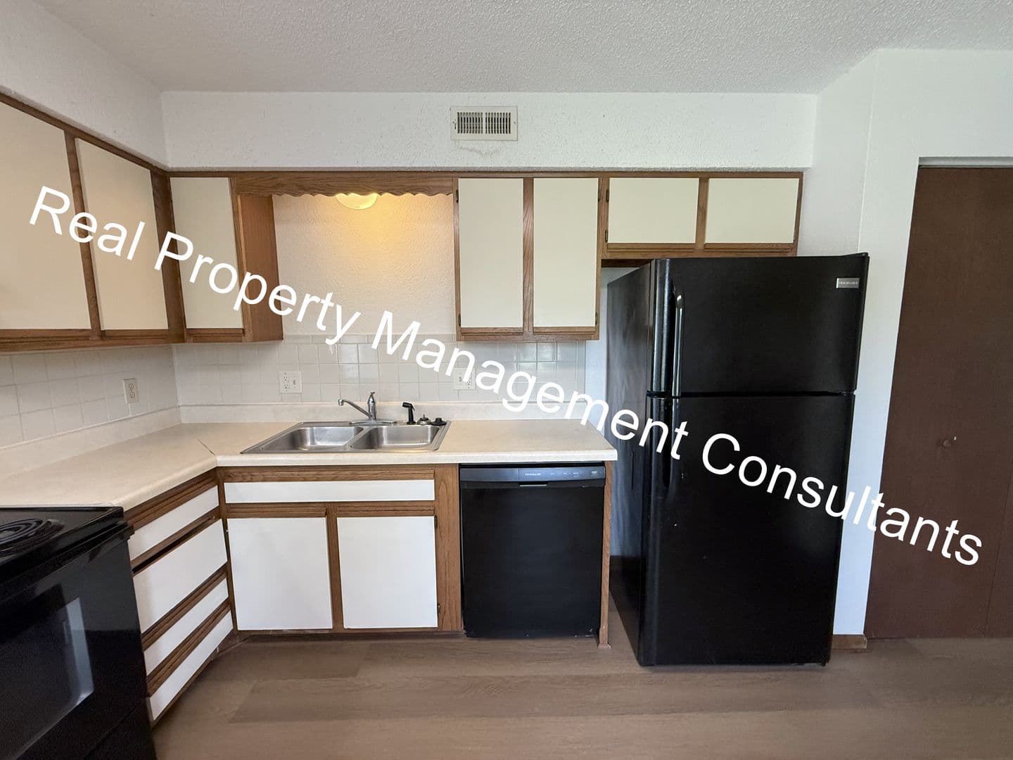 Independence House: 16604 E Gudgell Rd Unit B
