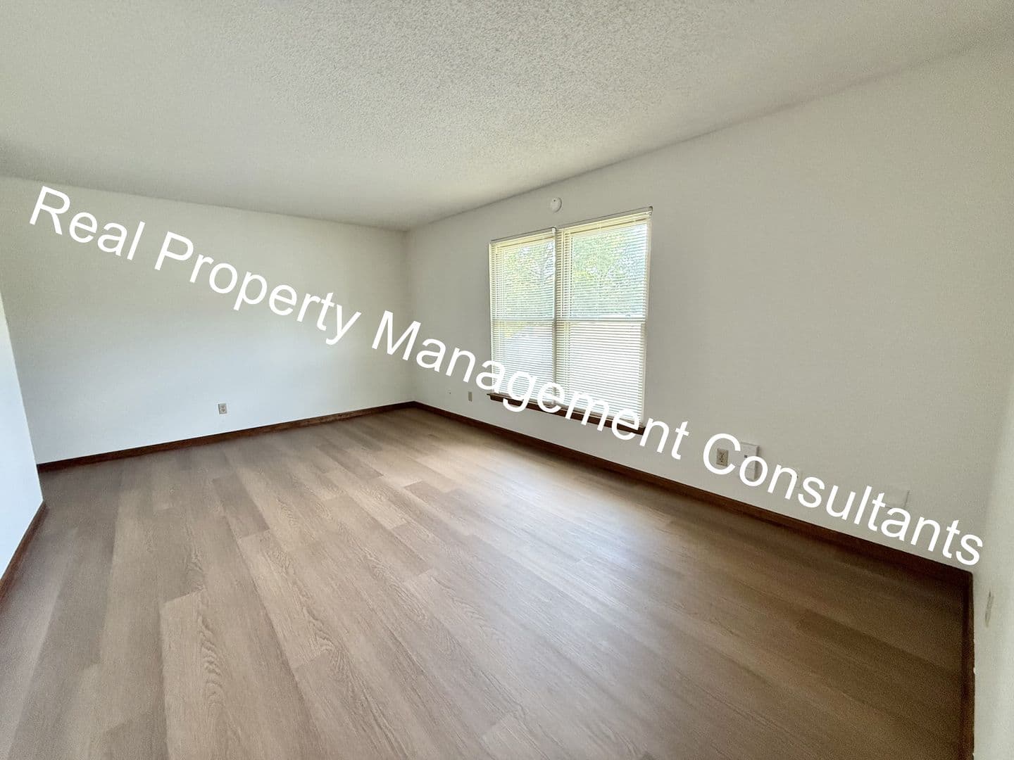 Independence House: 16604 E Gudgell Rd Unit B