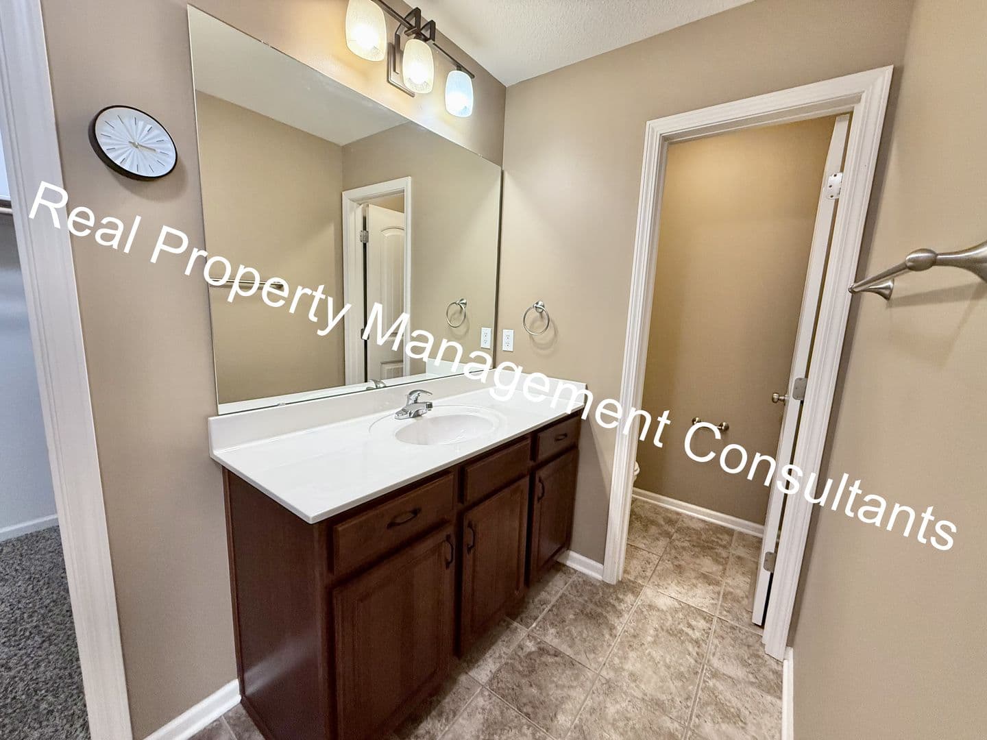 Weston House: 17948 Sunrise Dr