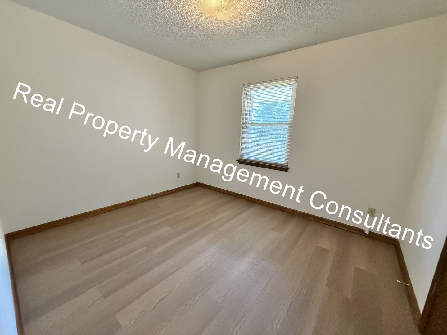 Independence House: 16604 E Gudgell Rd Unit B