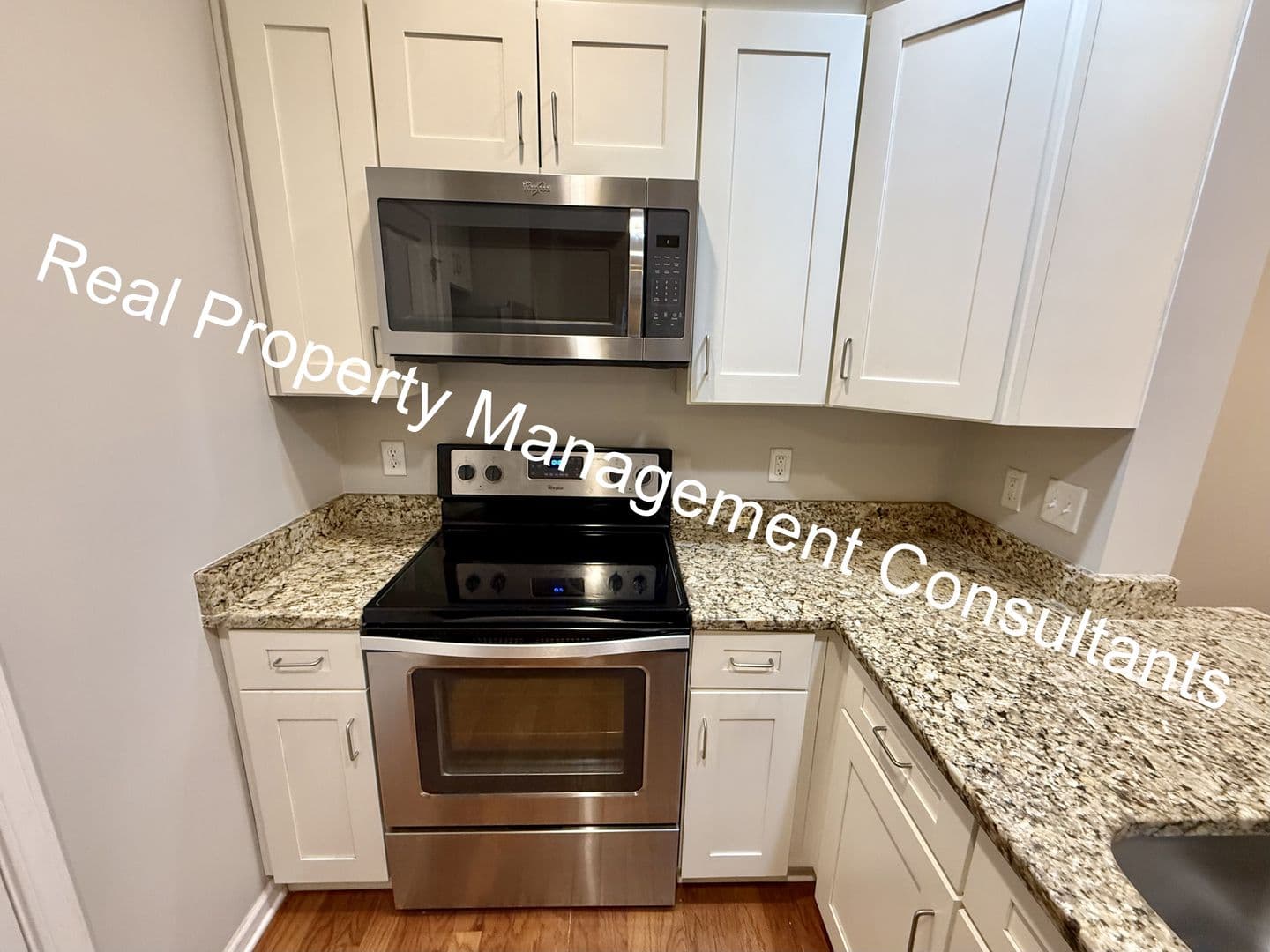 Overland Park Townhome: 7878 W 158th Ct