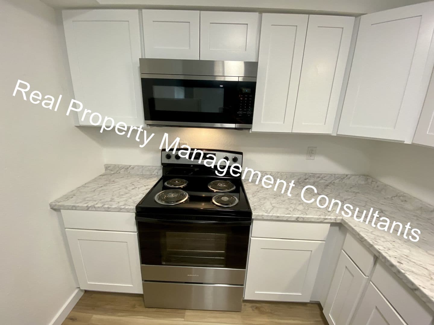 Harrisonville Apartment: 2203 Mission Rd