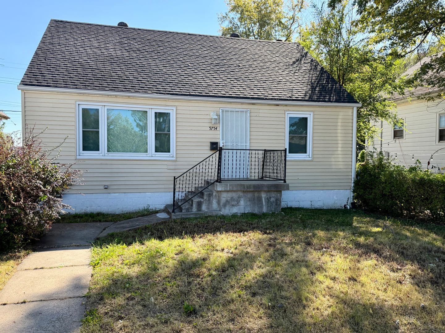 St. Louis House: 5754 Acme Ave