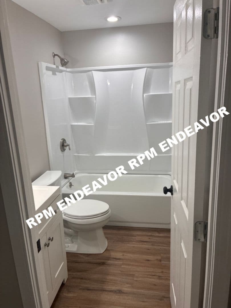 St.Louis House: 1124 Baron Avenue