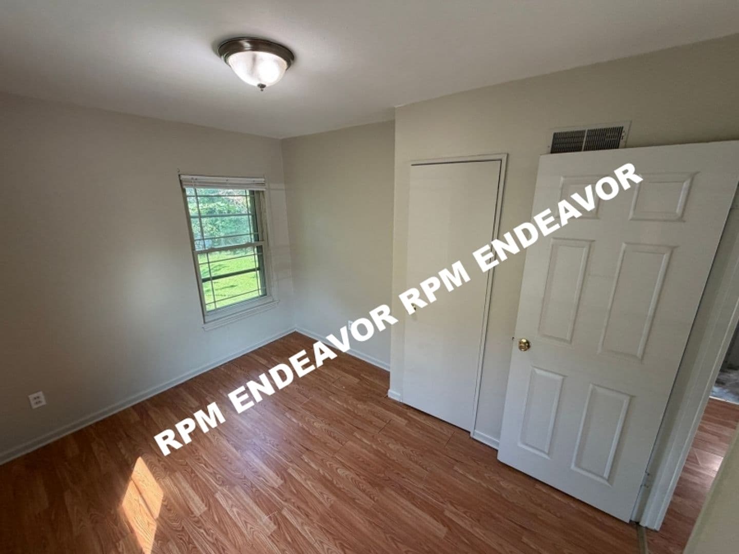 St Louis Apartment: 6149 - 6150 Garfield Ave