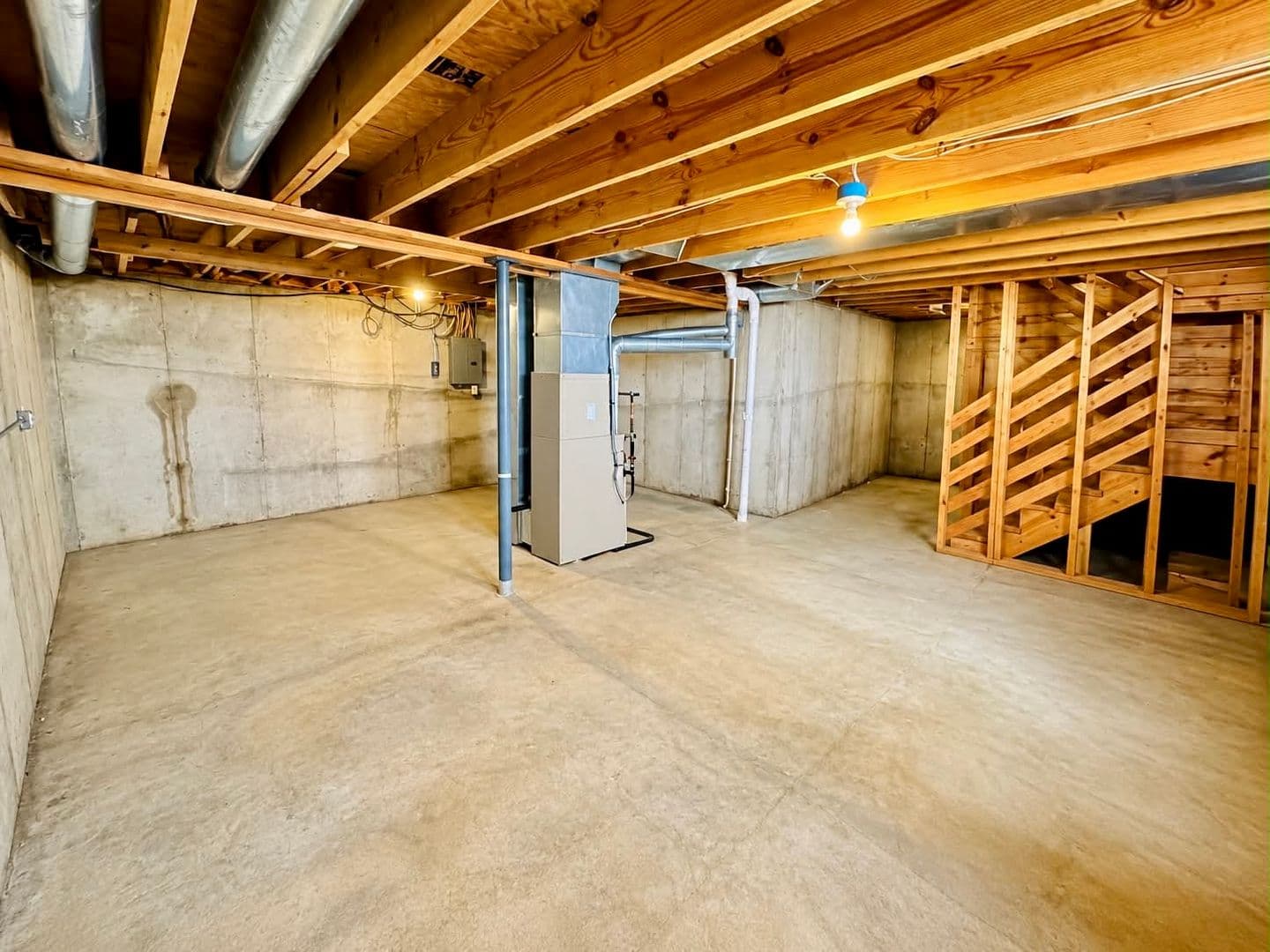 O'Fallon House: 8 W Homefield Point Ct