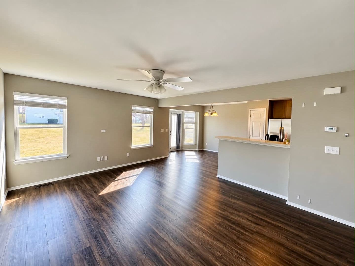 O'Fallon House: 8 W Homefield Point Ct