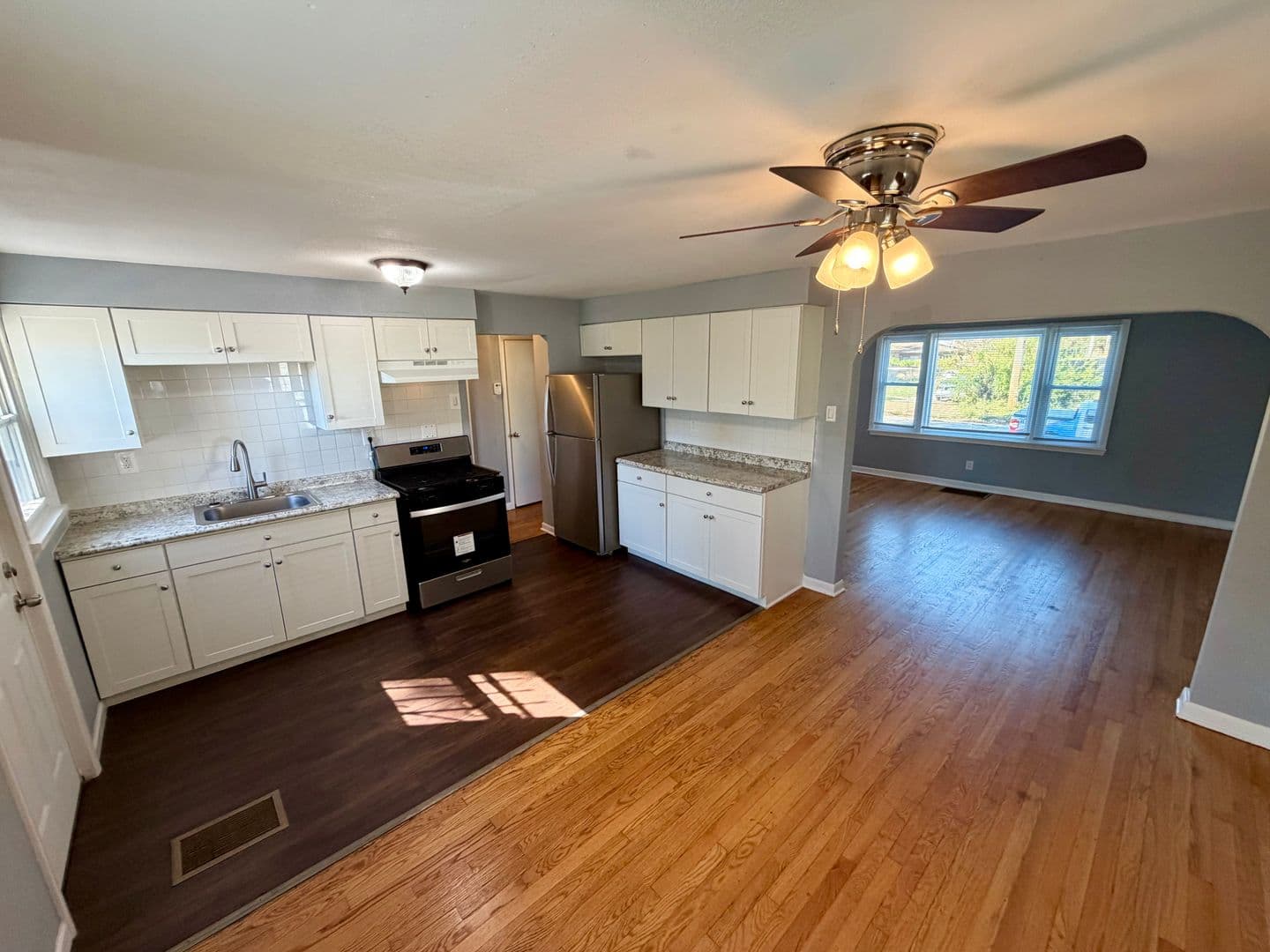 St. Louis House: 5754 Acme Ave
