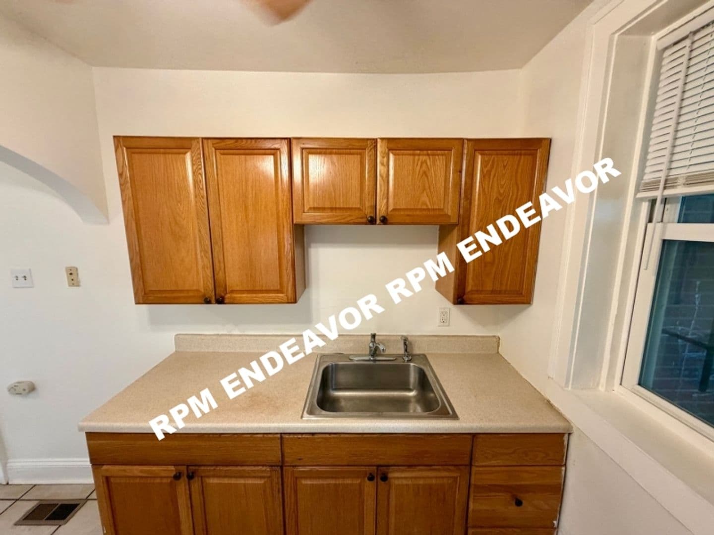St.Louis Apartment: 5454 North Kingshighway