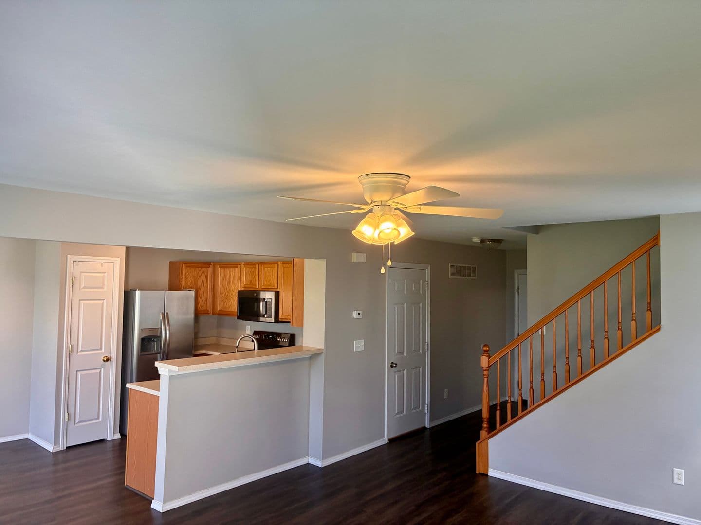 O'Fallon House: 8 W Homefield Point Ct
