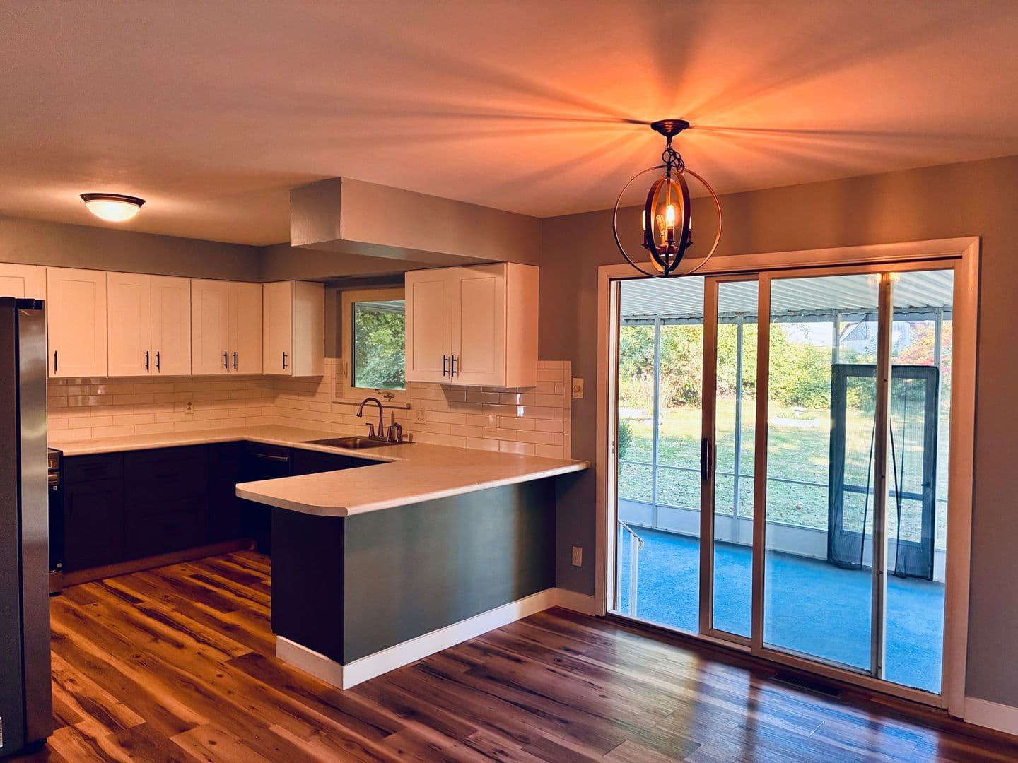 St Charles House: 77 Ruth Dr.