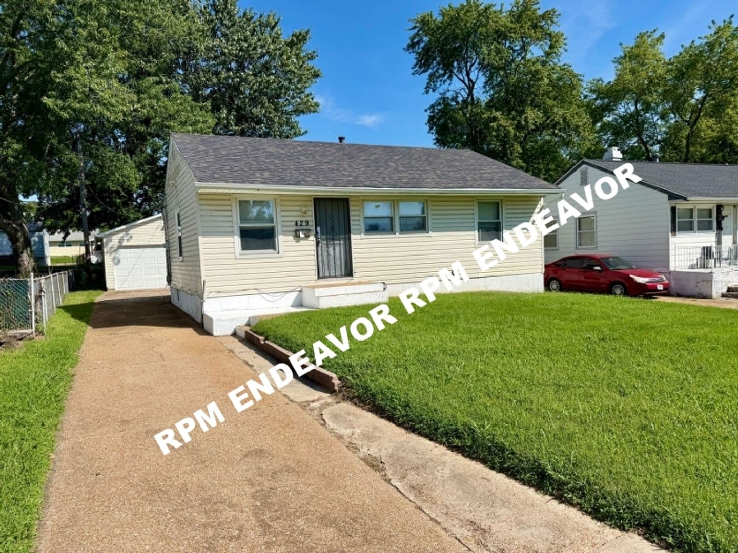 St.Louis House: 429 Midlothian Rd