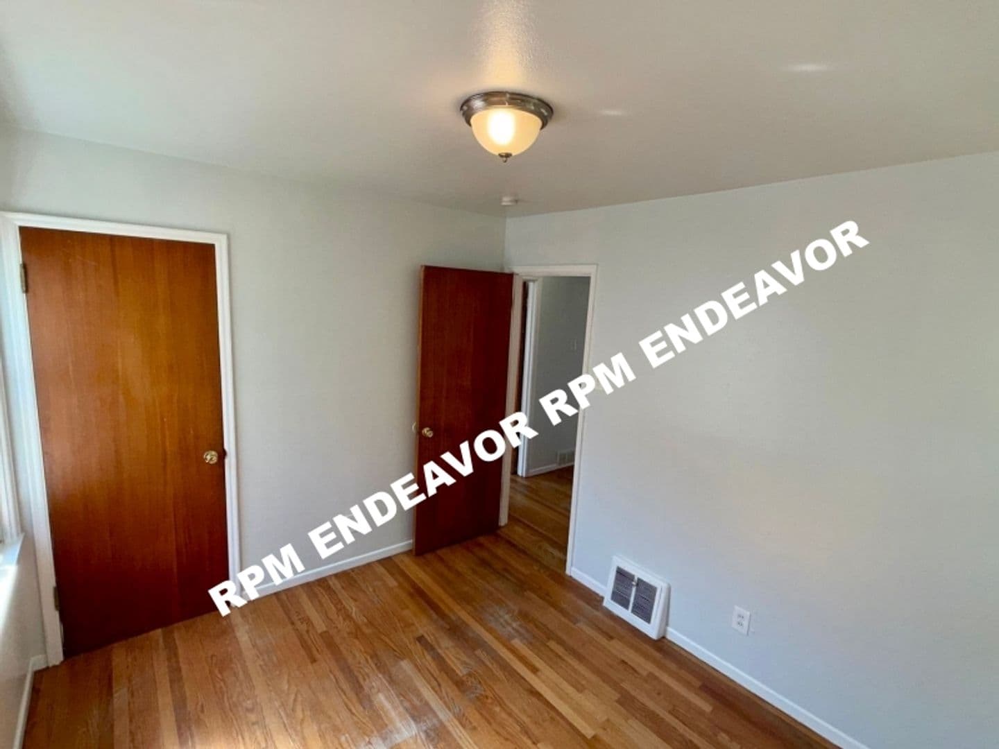 St.Louis House: 429 Midlothian Rd