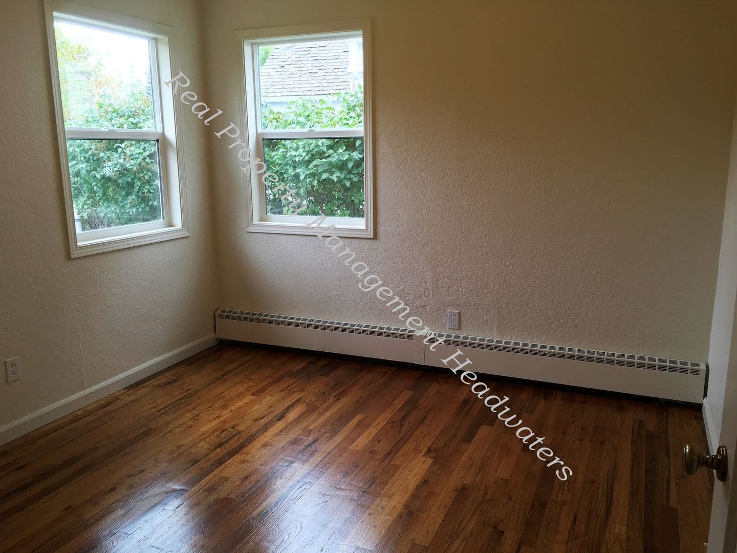 Helena House: 820 E Broadway