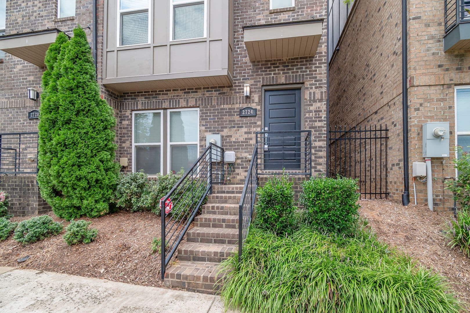 Charlotte Townhome: 2724 Grand Union Way