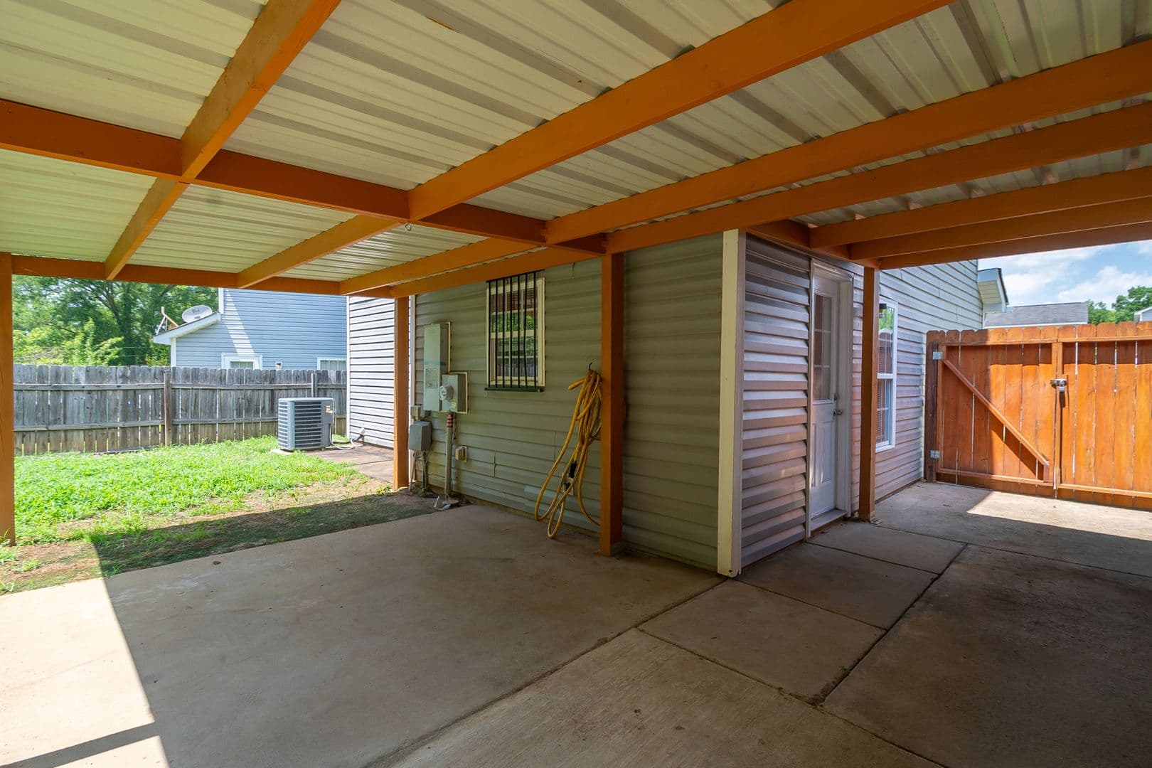Charlotte House: 1053 Brianna Way