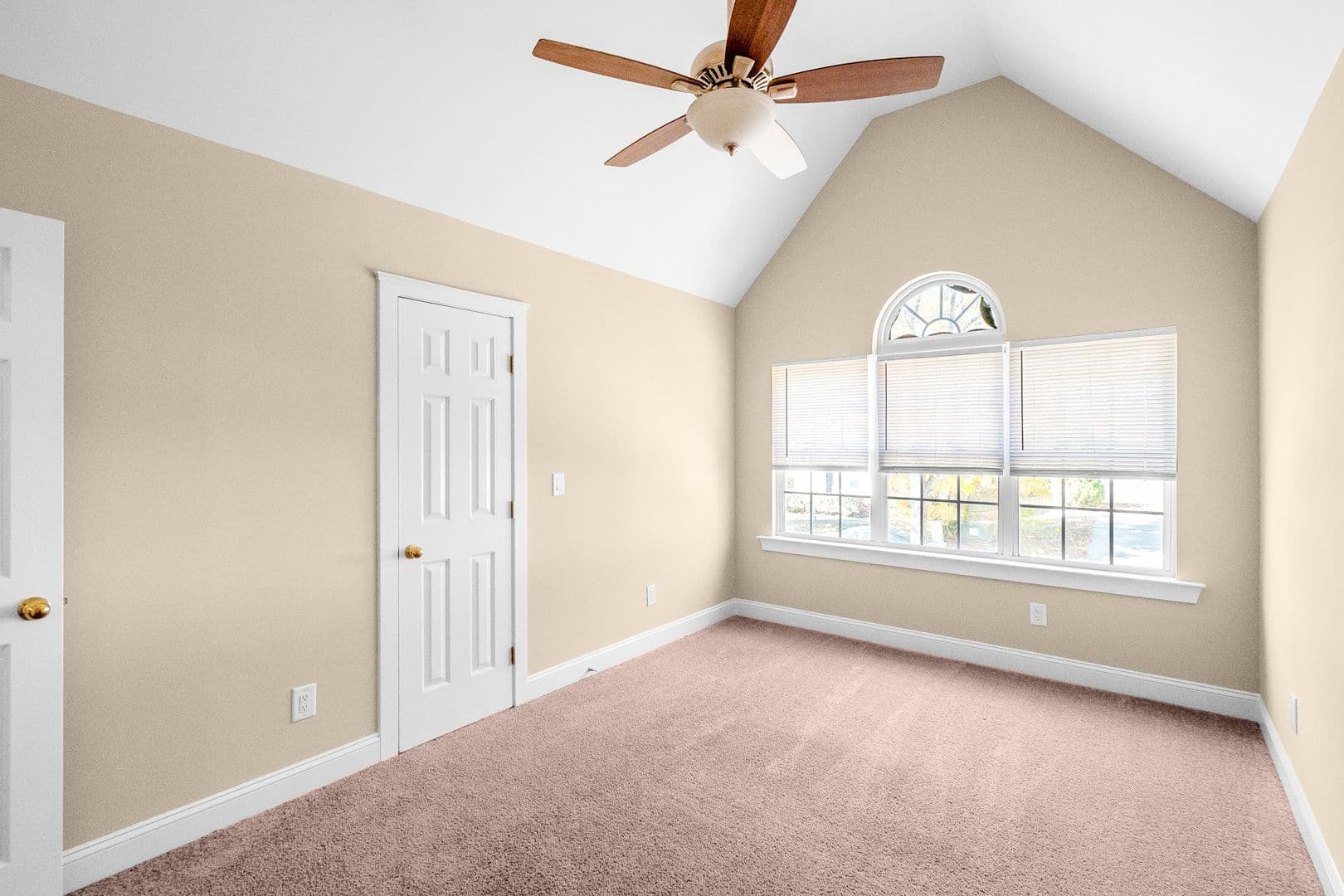 Huntersville House: 13526 Glencreek Lane
