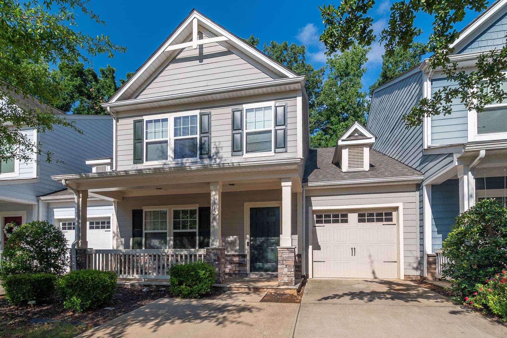 Pineville House: 3128 Graceland Circle