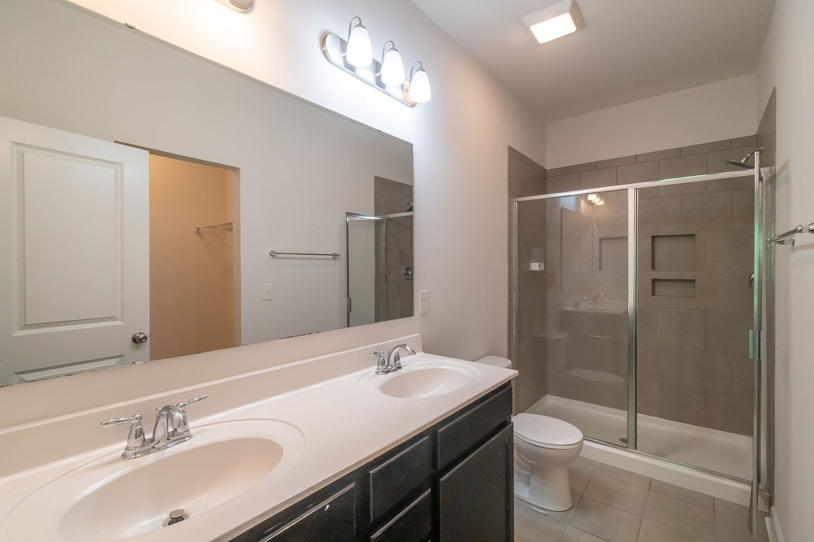 Pineville House: 3128 Graceland Circle