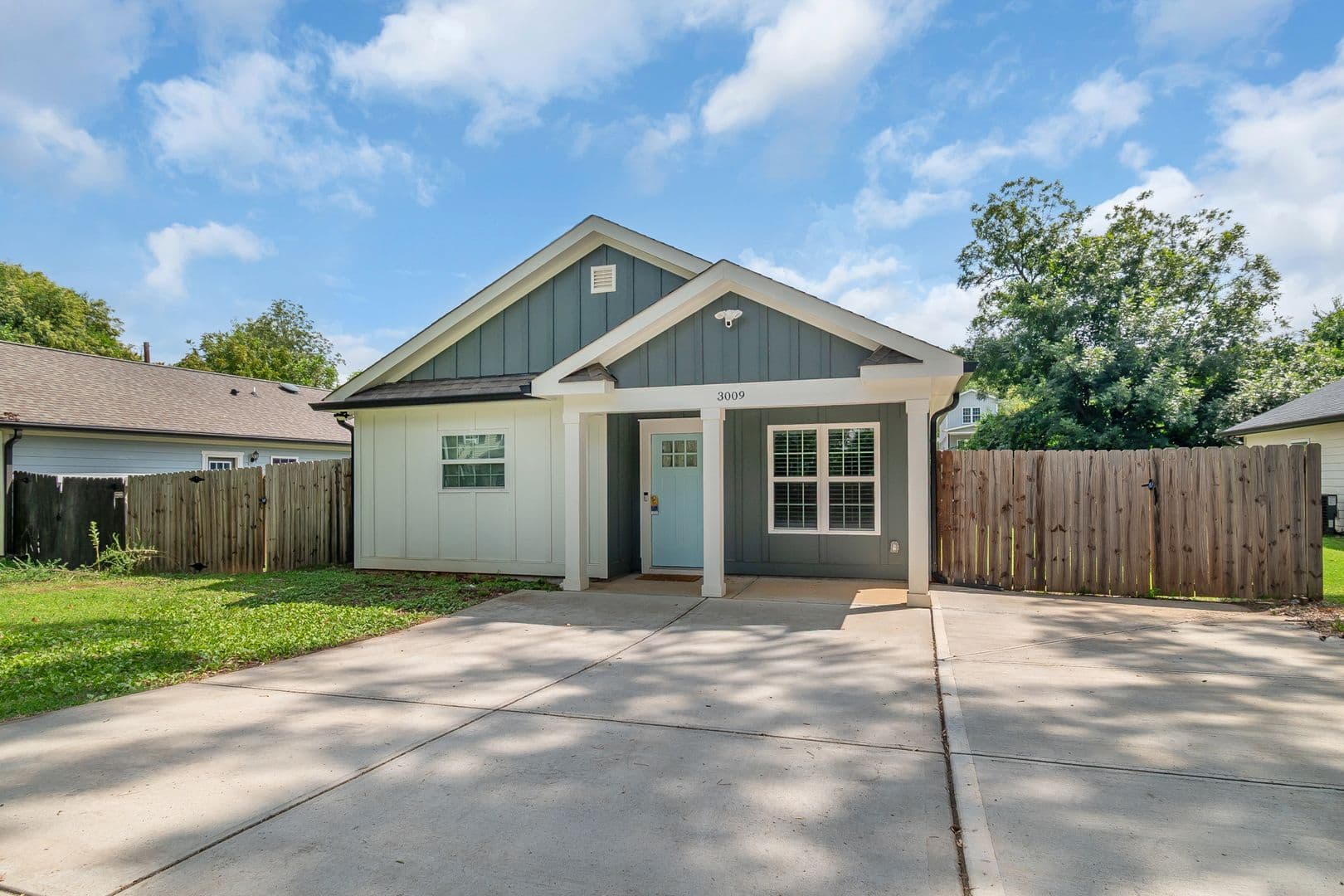 Charlotte House: 3009 Reid Avenue