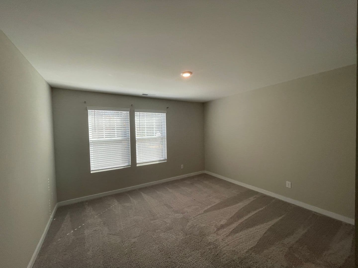 Pineville House: 119 Cranford Drive