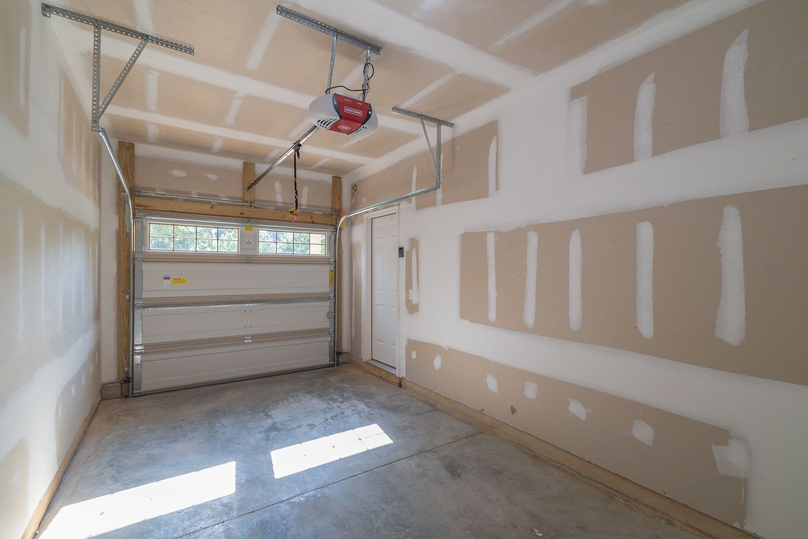 Pineville House: 3128 Graceland Circle