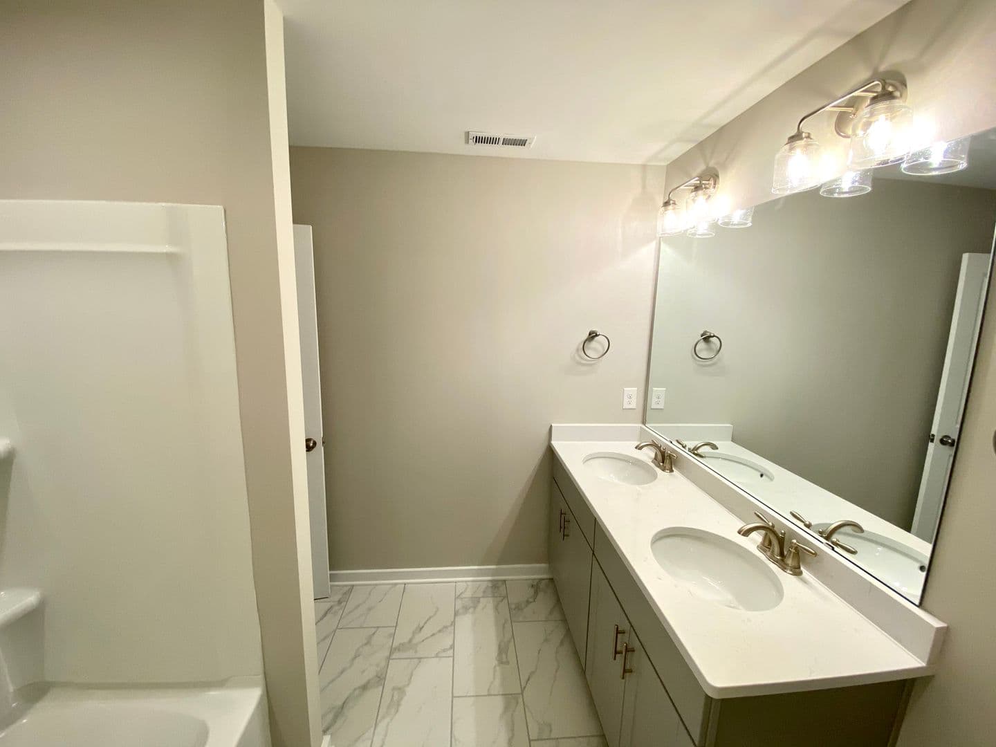 Pineville House: 115 Cranford Drive
