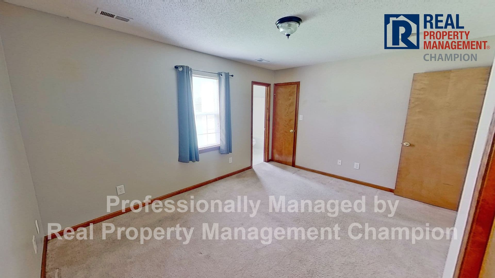 Jacksonville House: 1043 Shirley Drive
