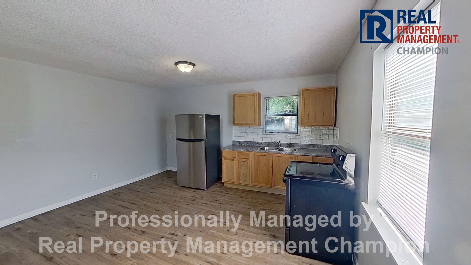 Wilmington House: 906 Starkeys Alley