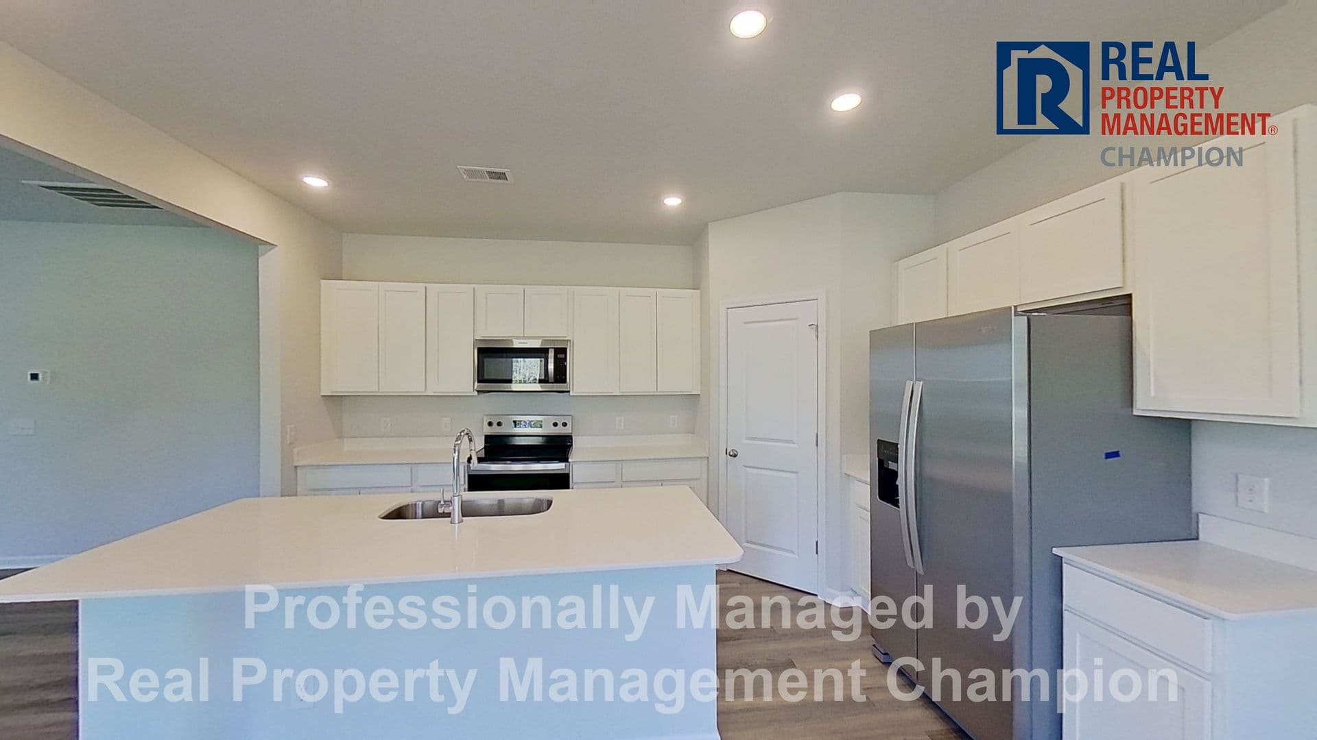 Leland House: 1095 Hanson Drive