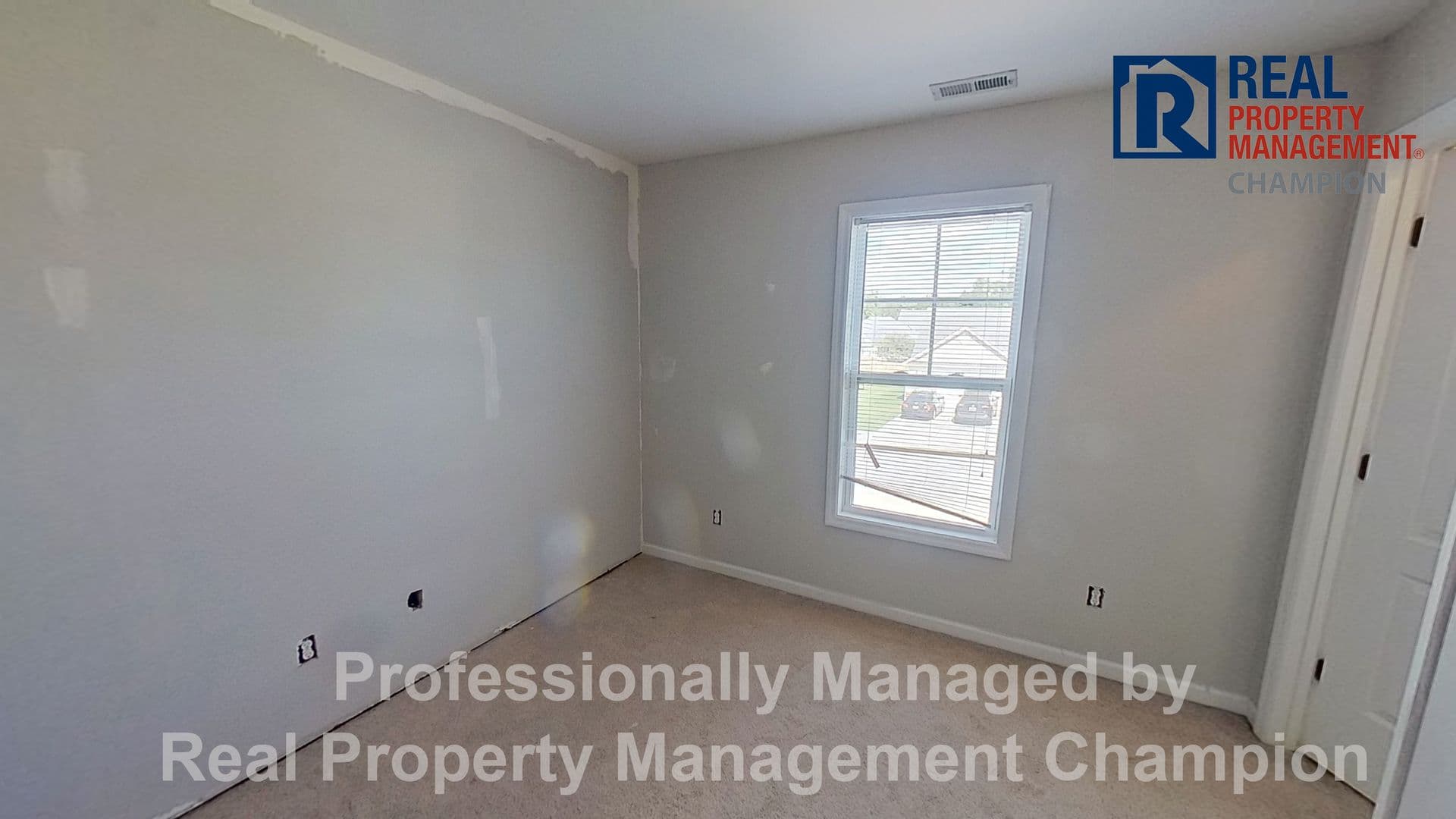 Jacksonville House: 717 Radiant Drive