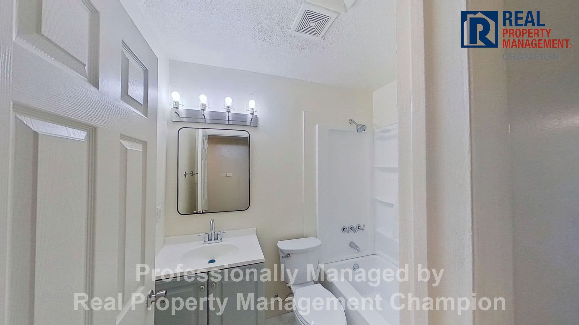 Wilmington House: 2909 Spaulding Dr.