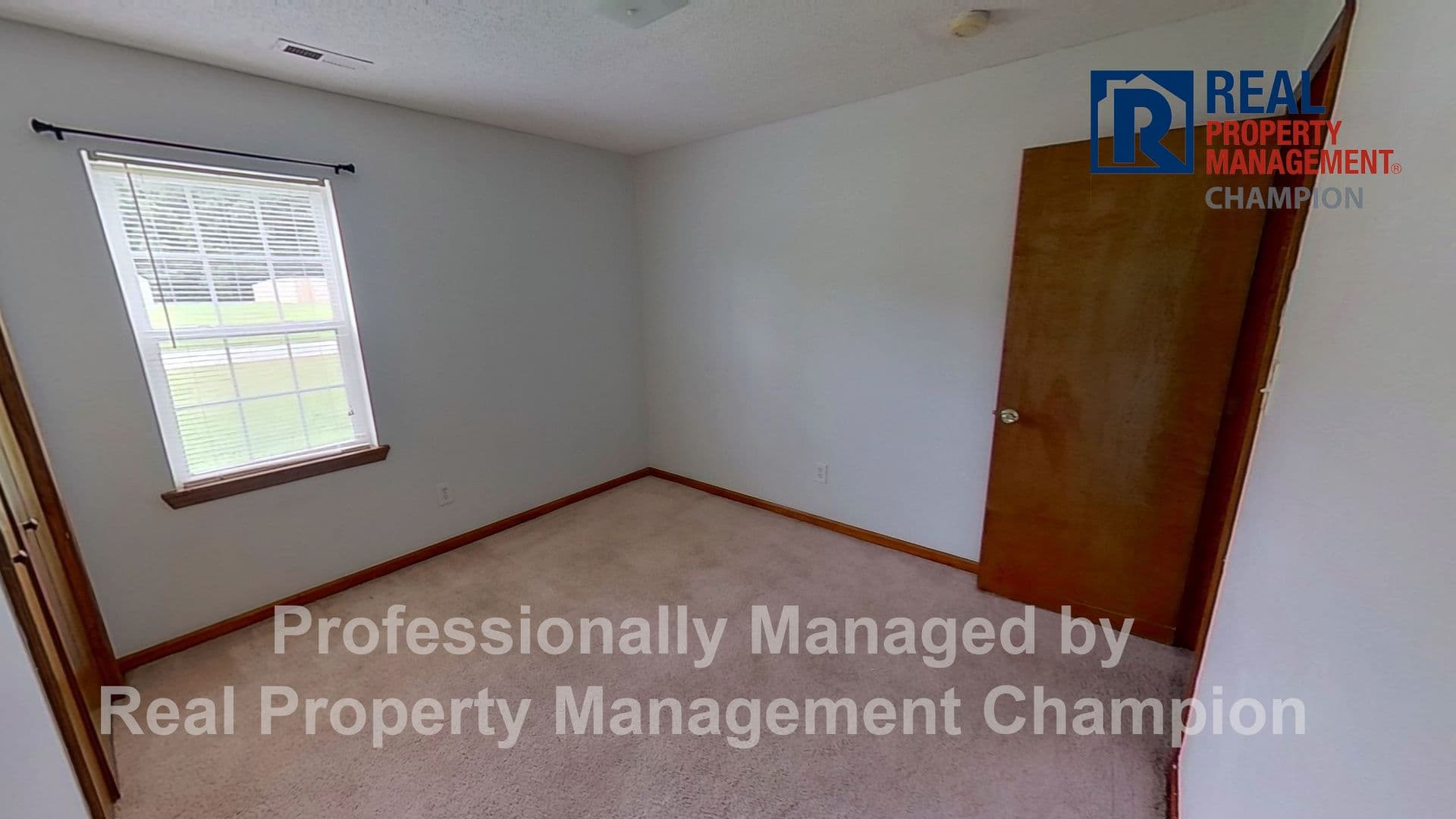 Jacksonville House: 1043 Shirley Drive