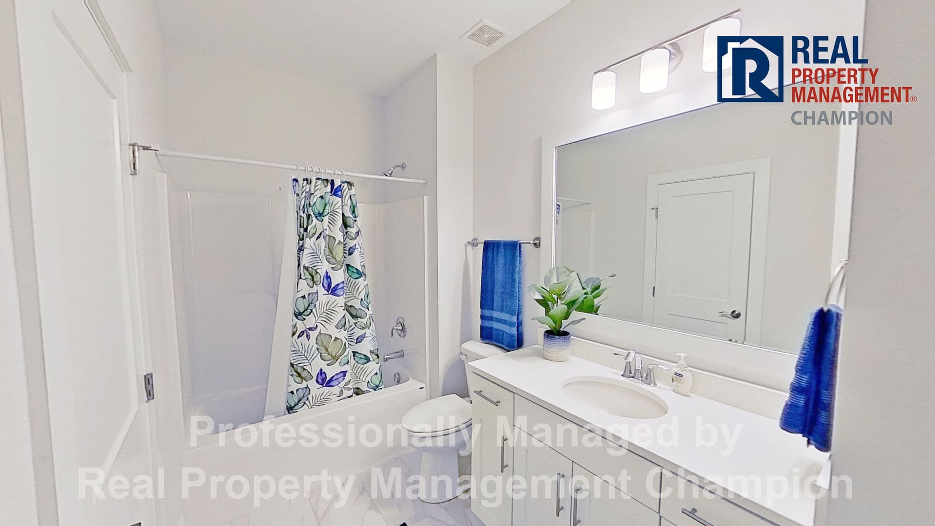 Wilmington Townhome: 8814 Market St